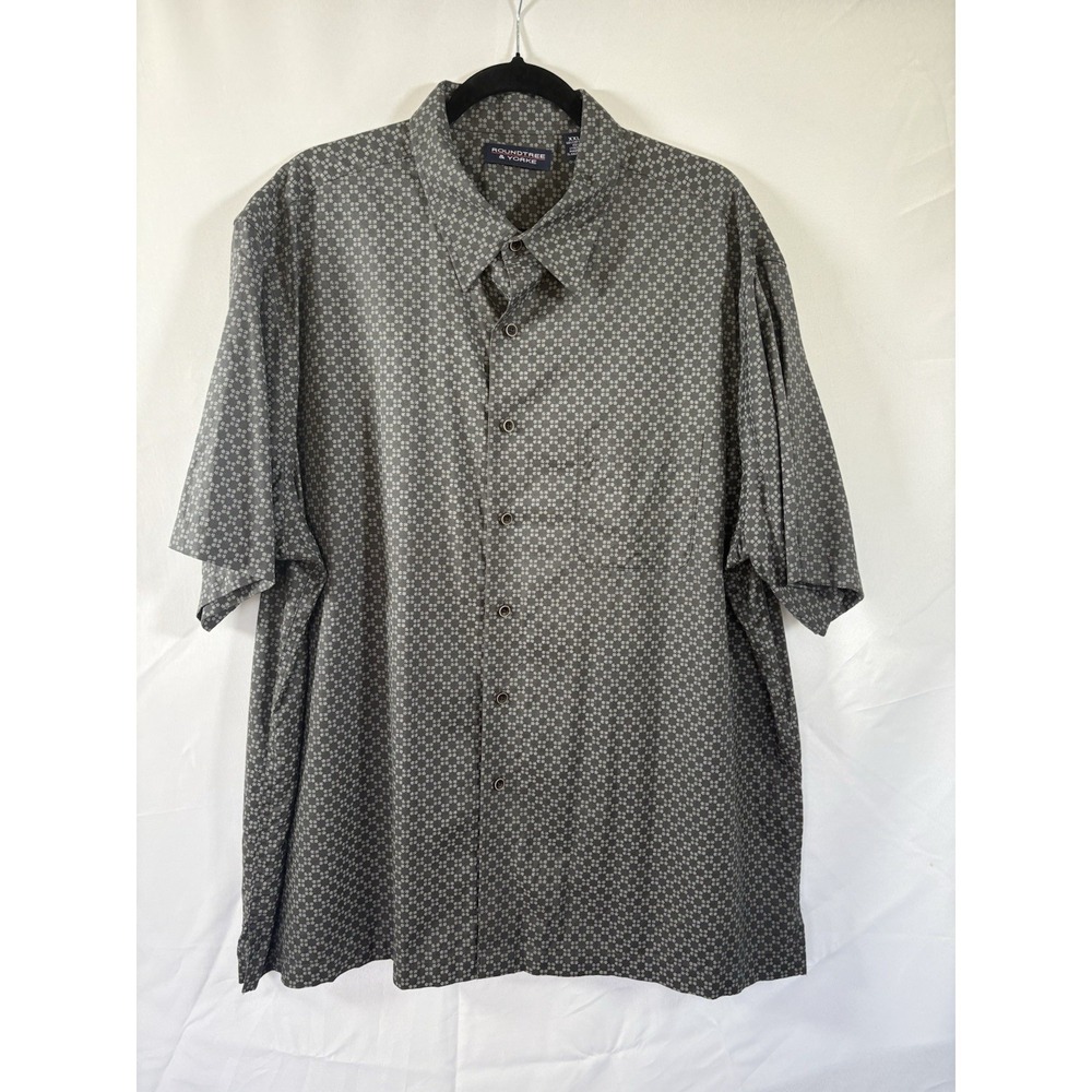Roundtree & Yorke shirt size 2xl short sleeves button up